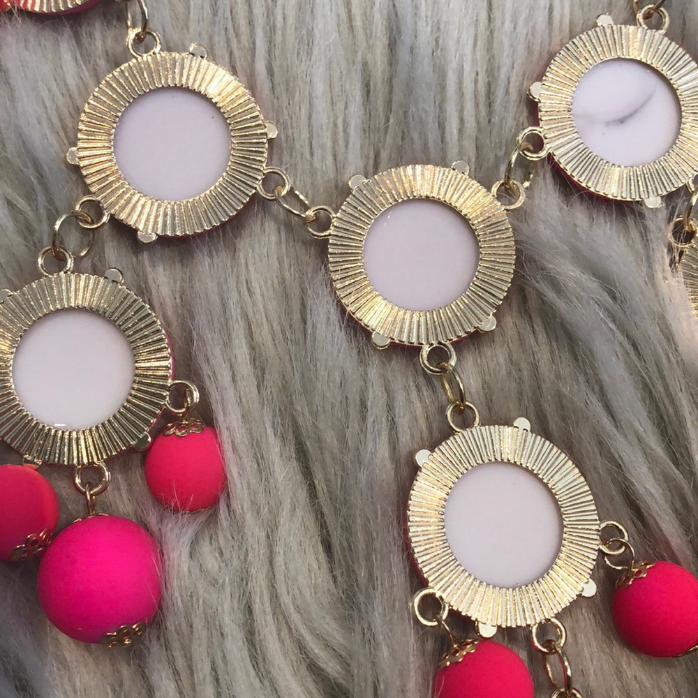 Firm π₯ Pink Bubble Spring Statement Necklace - Picture 5 of 7